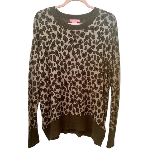 Isaac Mizrahi Sweaters - Isaac Mizrahi Gray and Black Animal Print Sweater Fall Layer Cozy Sz L